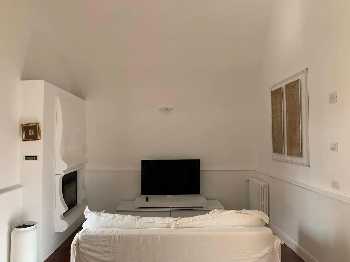 Incantevole Villa Con Piscina 巴里